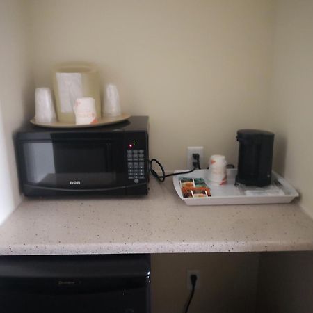 Quality Inn & Suites Hawkesbury Esterno foto
