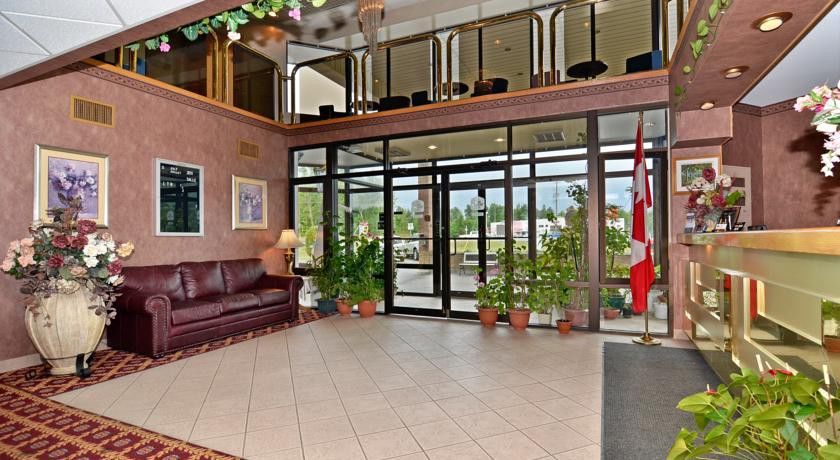 Quality Inn & Suites Hawkesbury Esterno foto